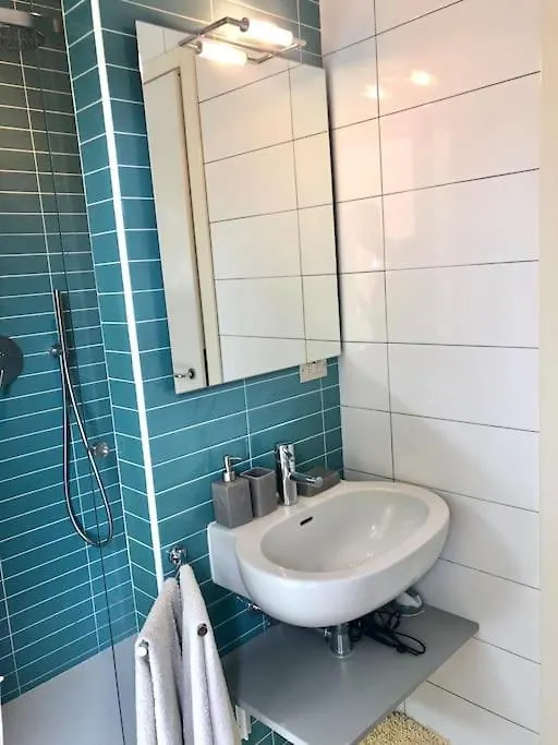 Mascalzone Latino, City Center Apartment Como